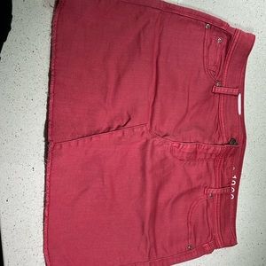Gap skirt